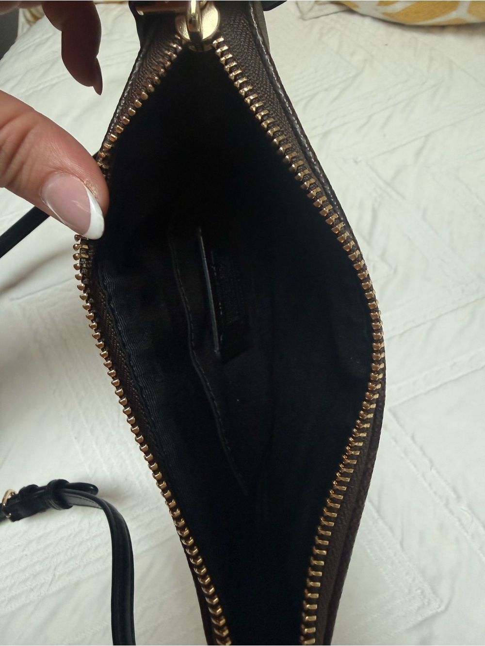 Coach Dark Brown Signature Leather Crossbody with Gold Logo - Picture 4 of 9